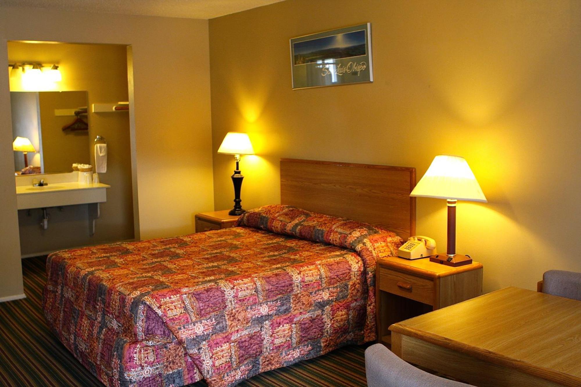 San Luis Inn And Suites San Luis Obispo Exterior photo